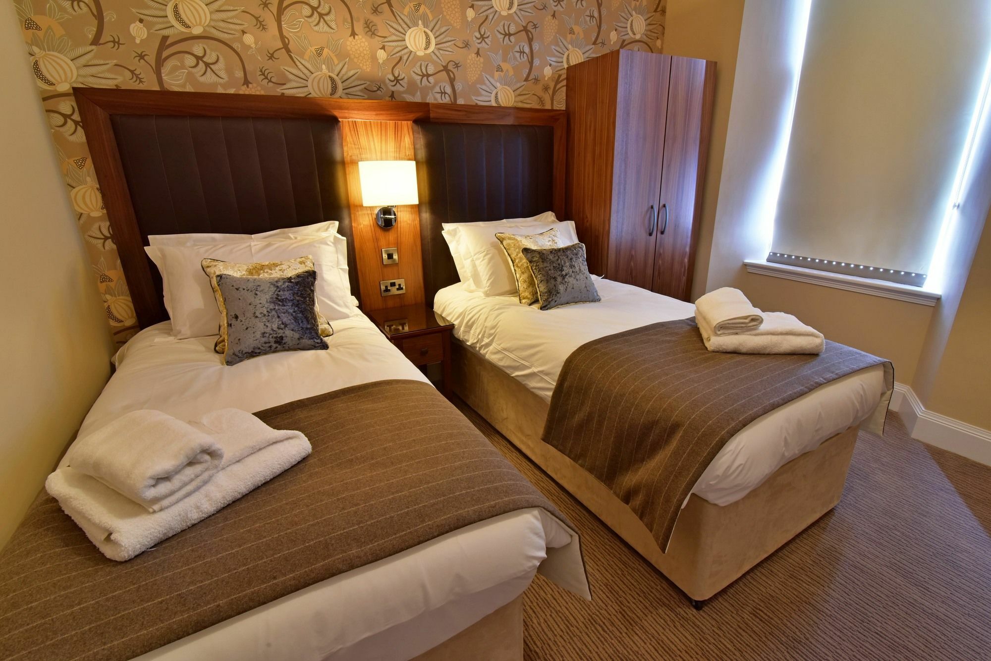 The Townhouse Aberfeldy - Rooms & Breakfast Zewnętrze zdjęcie